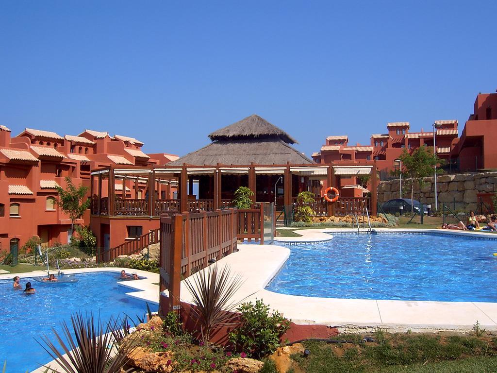 Albayt Resort & Spa Естепона Екстериор снимка