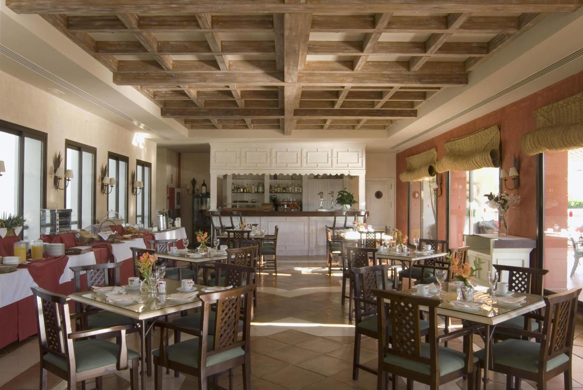 Albayt Resort & Spa Естепона Екстериор снимка