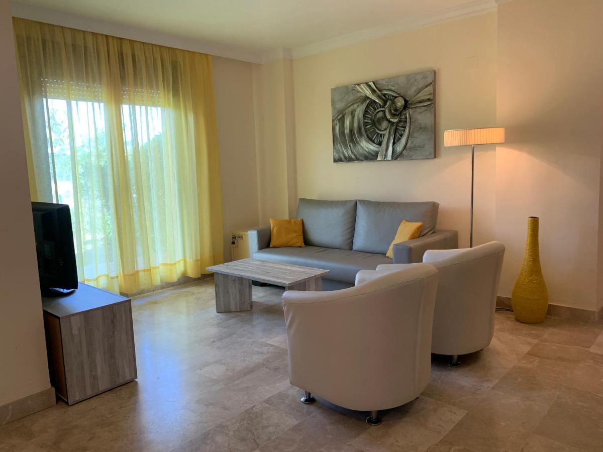 Albayt Resort & Spa Естепона Екстериор снимка
